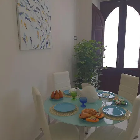 Dom wakacyjny Via Lombardo *