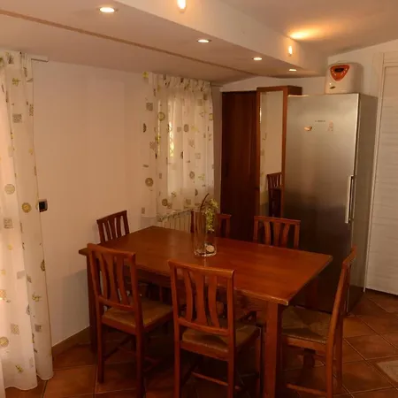 Dom wakacyjny Via Lombardo