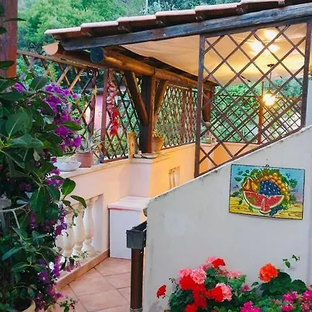 Via Lombardo Dom wakacyjny Giardini-Naxos