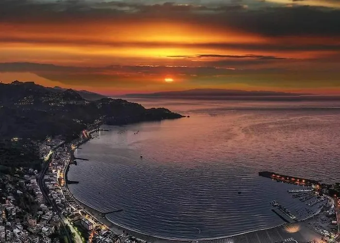 Via Lombardo Semesterbostad Giardini Naxos